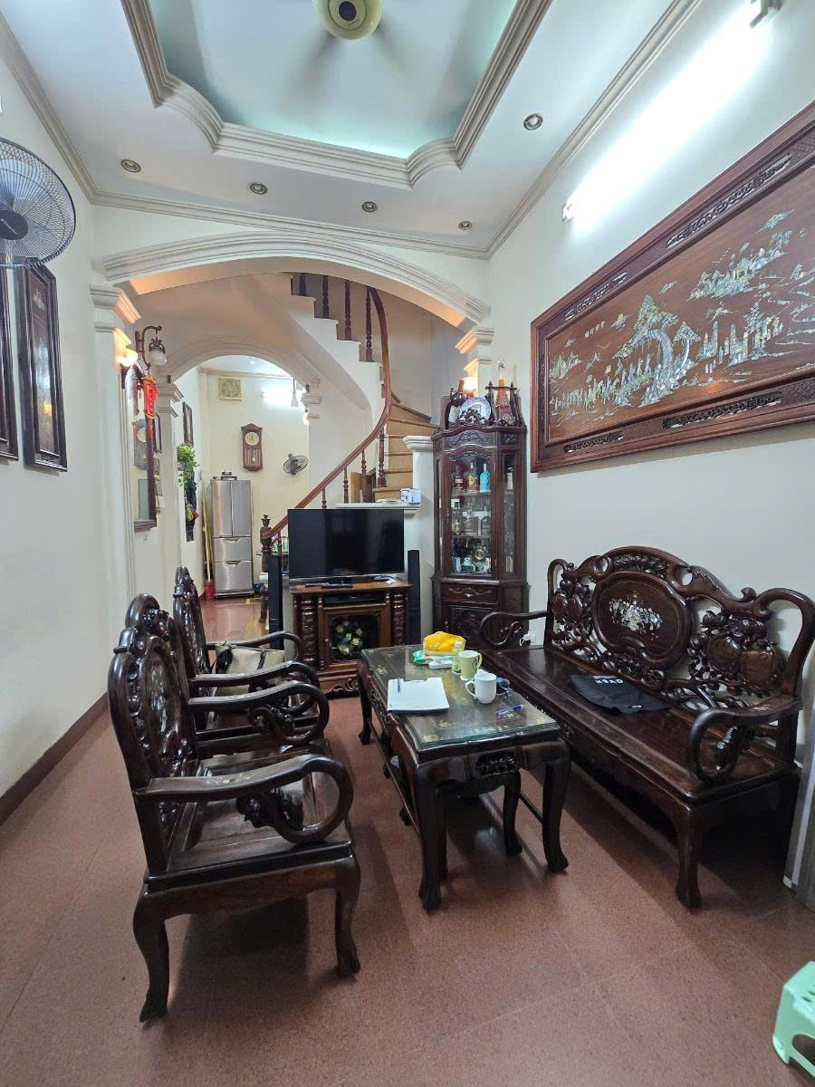 Chợ Khâm Thiên 28m2 5 tầng sân trước nhà 14m - Ảnh 2
